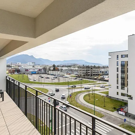 Hubix Coresi Apartamento Braşov