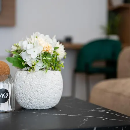Hubix Coresi Apartamento *