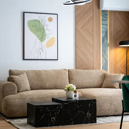 Hubix Coresi Apartamento